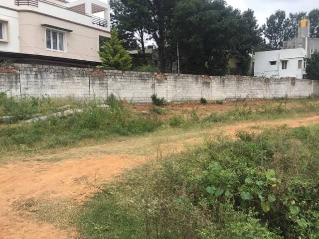 4000 sqft site for sale in nagavara Main road.
