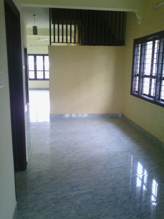 Independent House photo 4