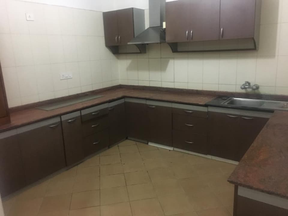 spacious 3 bhk flat for rent in sobha chrysanthemum, thanisandra main road, measuring 1785 sqft