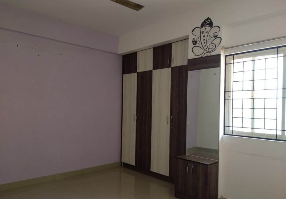 Apartment photo 2
