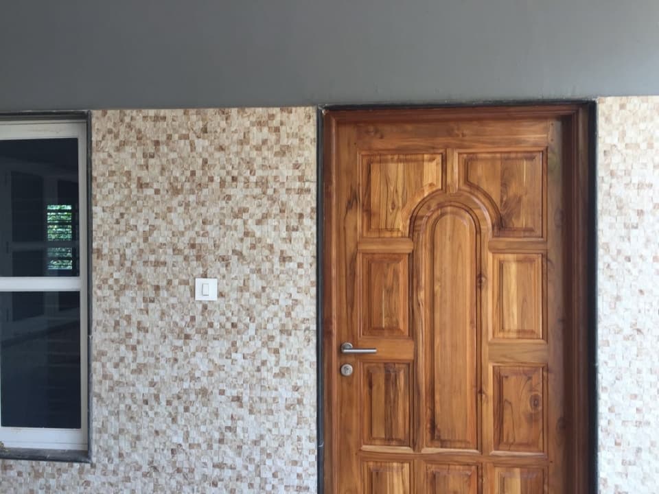Independent House photo 2