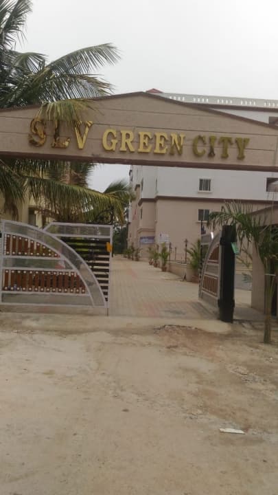 2 bhk flat for rent in slv greencity , meauring 980 sqft, thanisandra main road