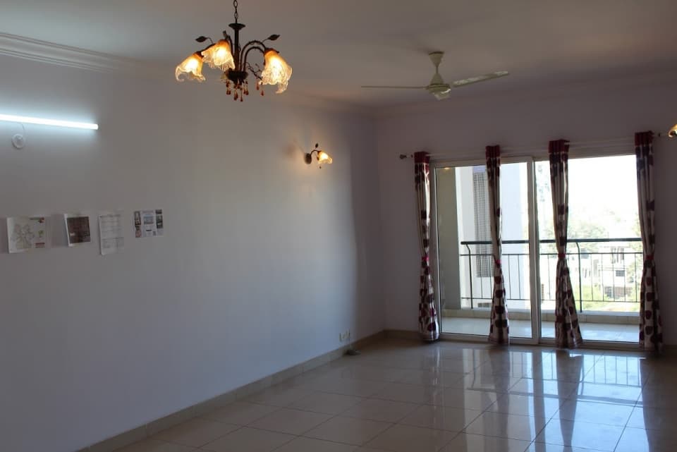 2 BHK Flat for Sale in Mantri Splendor , Geddalahalli , Hennur Main Road , Measuring 1290 Sqft