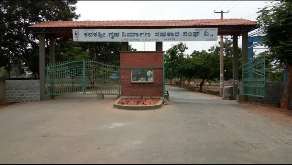 1290 Sqft BDA East Facing Site for Sale in Kanakashree Layout, Kannur, Hennur Bagalur Road