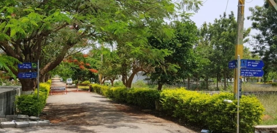 2400 sqft site for sale in LG lake dew, bileshivale, off hennur road