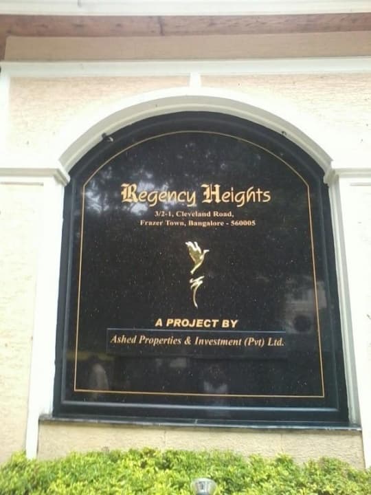 4 bhk flat for rent in regency heights, frazer town