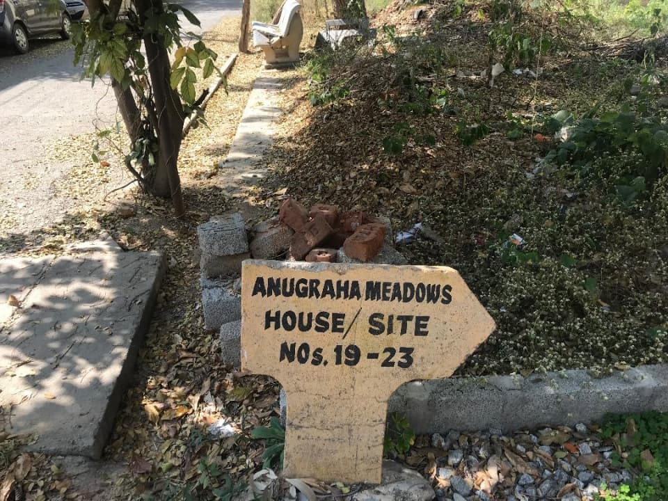 40x60 sqft  site for sale in Anugraha Meadows, gated layout, Hennur main road.