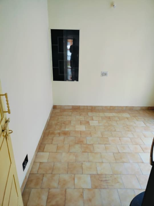 Independent House photo 2
