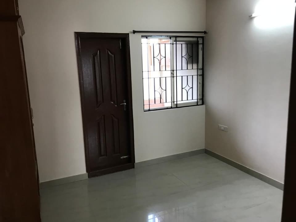 Apartment photo 4