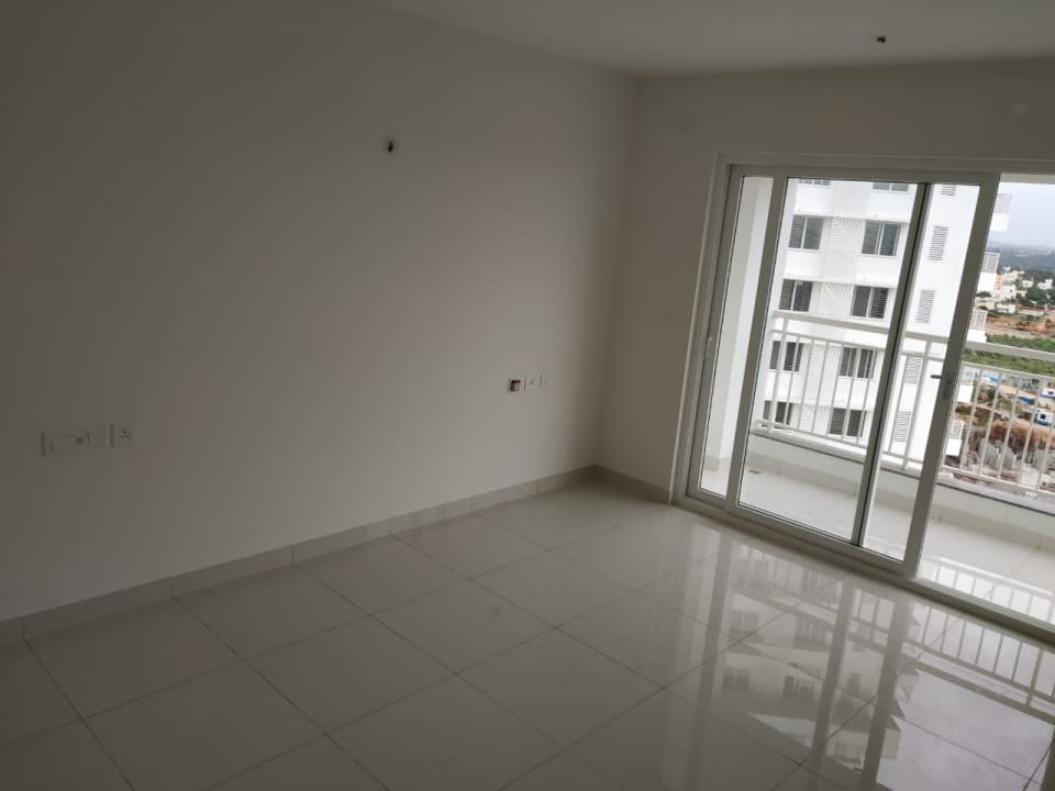 Apartment photo 2