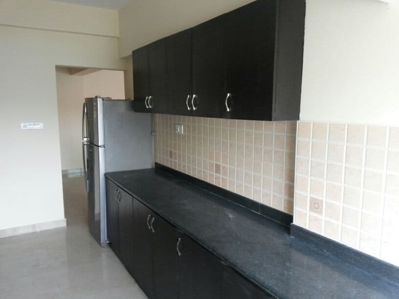 Apartment photo 2